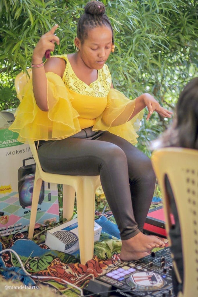 Cuando Winnie Wanjiku tenía seis meses, le diagnosticaron parálisis cerebral.