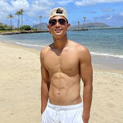 León Morimoto