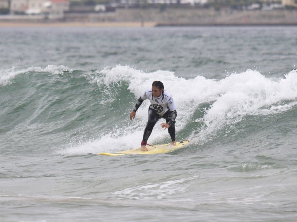 Mireia Cabañes lost her left leg at the age of seven, then discovered her passion for competitive surfing.